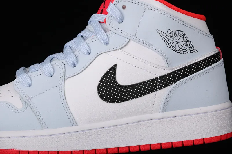All categories Air Jordan Jordan series basketball shoes Air Jordan 1 Mid Air Jordan 1 Mid AJ1 Joe 1 snowflake ice blue color mid-top basketball shoes 555112-400